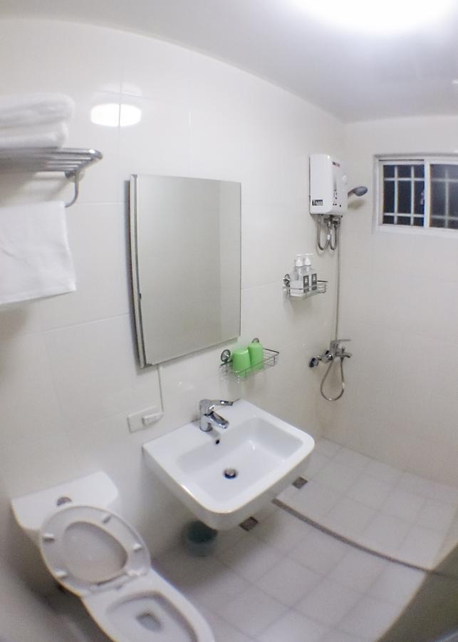 Feb Hostel Tainan Zewnętrze zdjęcie